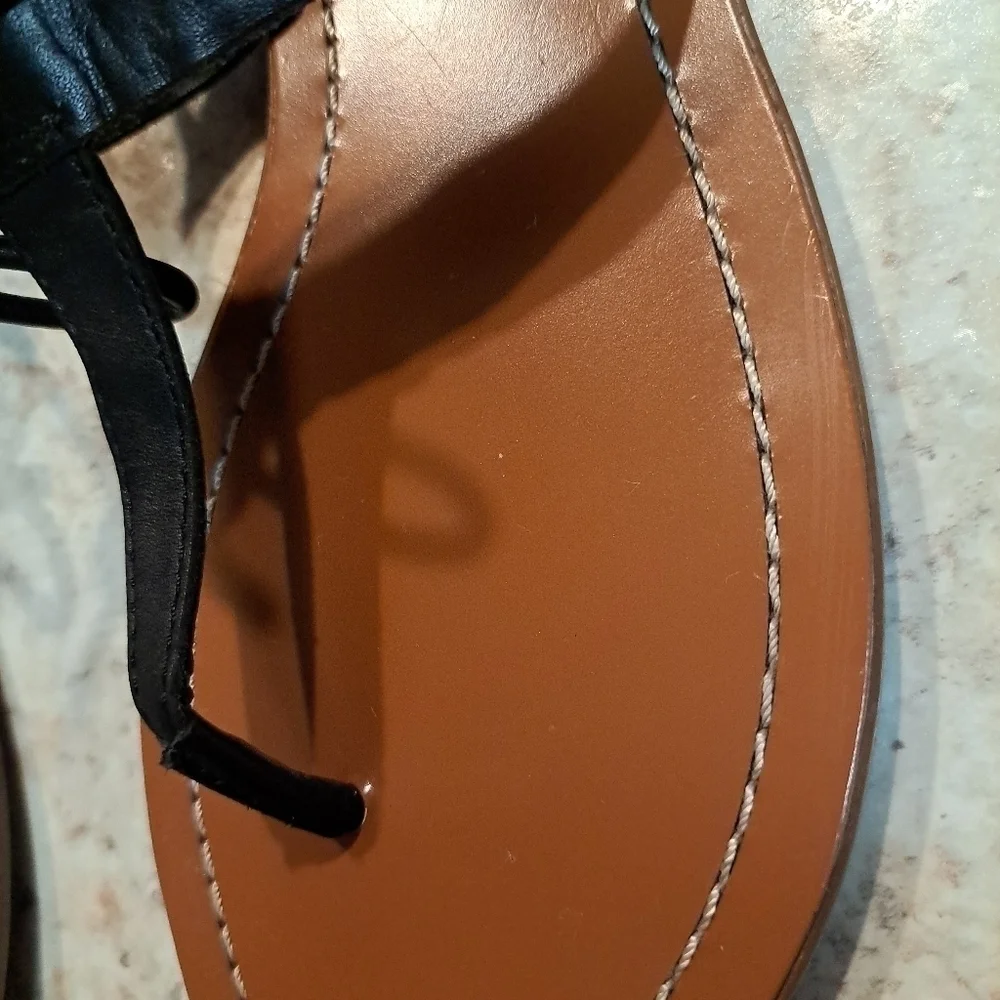 Kate Spade sandals thong flats slingback excellent condition Size 9